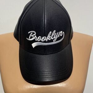 Men's Black White Embroidered Brooklyn 6 Panel Buckled Baseball Cap Hat